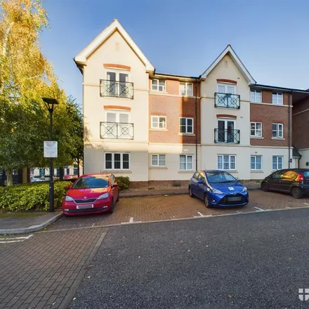 Rent this 2 bed apartment on Viridian Square in Aylesbury, HP21 7FX