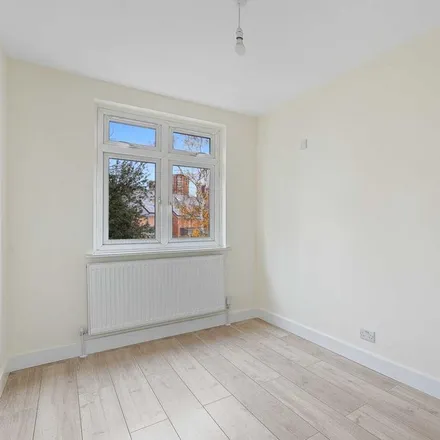 Image 1 - Kathleen Avenue, London, W3 0BN, United Kingdom - House for rent