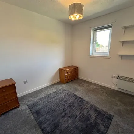Rent this 2 bed apartment on Garriochmill Road in North Kelvinside, Glasgow