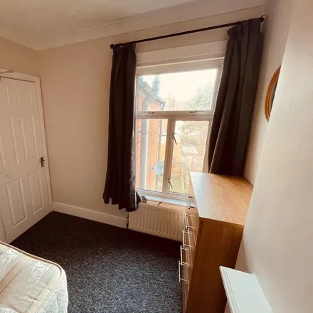 Image 2 - 27 Kent Road, Reading, RG30 2EJ, United Kingdom - Room for rent