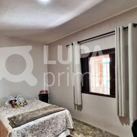 Buy this 4 bed house on Rua Monsenhor Arruda Câmara 25 in Vila Ede, São Paulo - SP