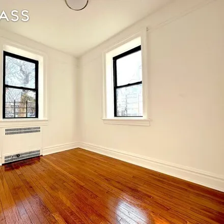 Image 4 - 25-98 36th Street, New York, NY 11103, USA - House for rent