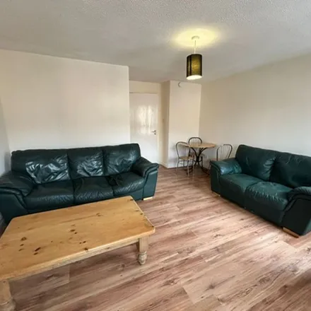 Rent this 2 bed apartment on Errol Gardens in Hutchesontown, Glasgow