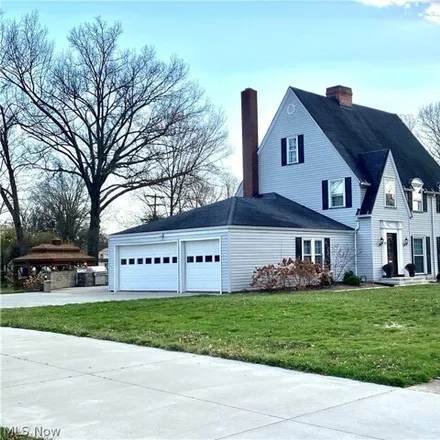 Image 3 - 1167 Race Street, Heritage Village, Dover, OH 44622, USA - House for sale