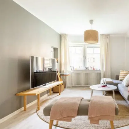 Rent this 1 bed apartment on Kensington Gardens
