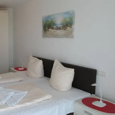 Rent this 2 bed apartment on Neufeld (Dith) in Niendieker Strot, Niendieker Strot