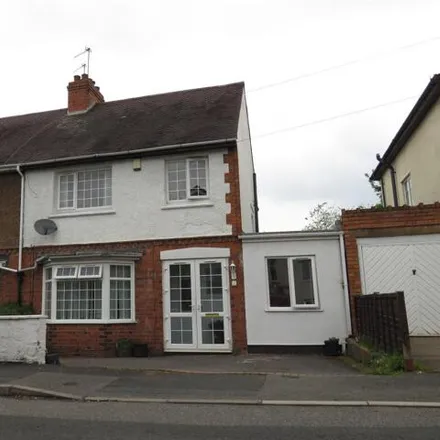 Buy this 4 bed duplex on Elm Dale Road in Goldthorn Hill, WV4 5SP