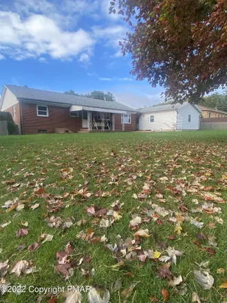 Image 2 - 298 Brengle Street, Freeland, Luzerne County, PA 18224, USA - House for sale