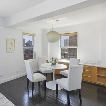Image 4 - 135 Willow Street, New York, NY 11201, USA - Apartment for sale