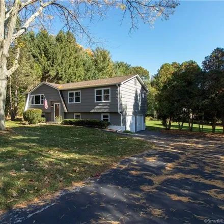 Image 4 - 67 Old Country Lane, Milford, CT 06461, USA - House for sale