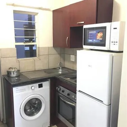 Rent this 2 bed apartment on Sarasota in Jorissen Street, Braamfontein