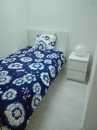 Rent this 4 bed room on Associação Reto Esperança in Rua Padre Francisco Álvares 1, 1500-093 Lisbon