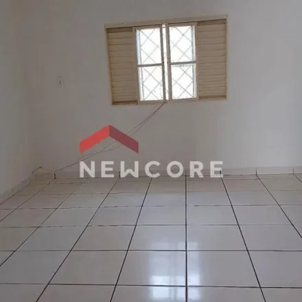 Buy this 3 bed house on Rua Royalties in Laranjeiras, Uberlândia - MG