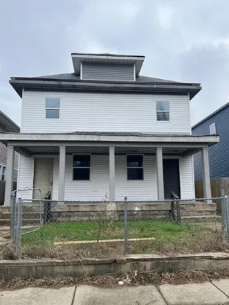 Buy this studio house on 2322 Prospect Street in Indianapolis, IN 46203