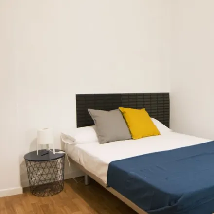 Rent this 5 bed room on Madrid in Travesía Conde Duque - Amaniel, Travesía del Conde Duque