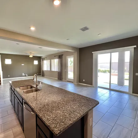 Image 3 - 25236 North 106th Drive, Peoria, AZ 85383, USA - Loft for rent