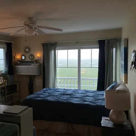 Rent this 1 bed condo on Seabrook in NH, 03874