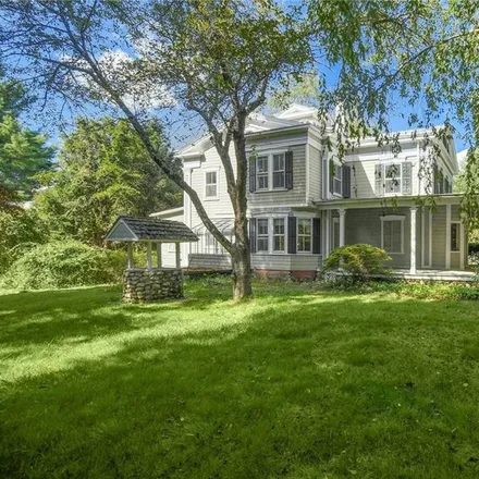 Buy this 5 bed house on 585 Old Stamford Road in Talmadge Hill, New Canaan