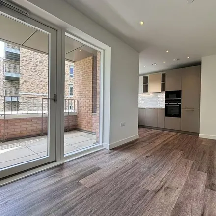 Rent this 2 bed apartment on Hornsey Park Road in London, N8 0JY