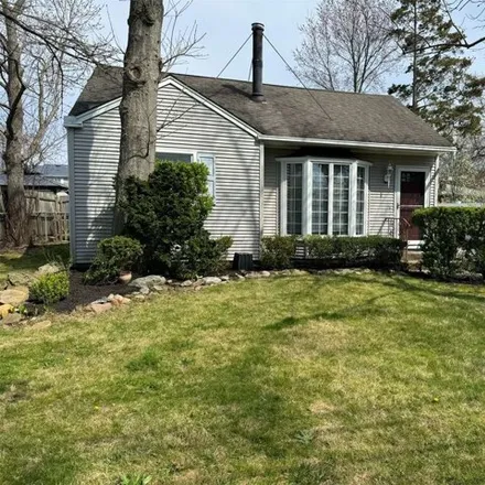 Buy this 2 bed house on 15 Carl Place in Brookhaven, North Patchogue