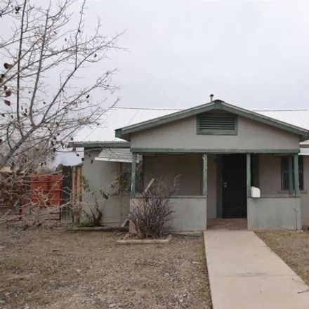 Buy this 2 bed house on 1023 East 16th Street in Alamogordo, NM 88310