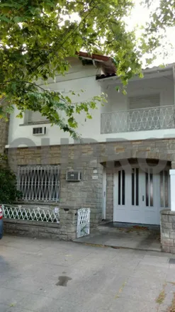 Buy this 4 bed house on Diagonal 62 - Sáenz Peña 2997 in Villa Parque San Lorenzo, B1650 BWB San Andrés