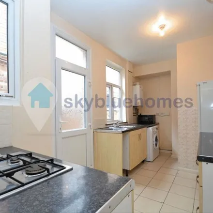 Rent this 3 bed apartment on Jarrom Street in Leicester, LE2 7DX