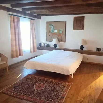 Rent this 5 bed house on 36700 Châtillon-sur-Indre