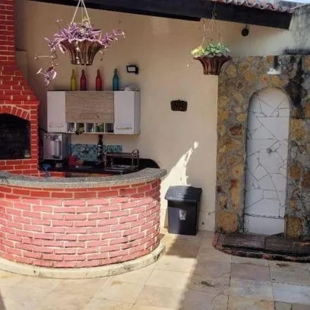 Rent this 4 bed house on Estrada do Tongaira in Tabajara, Aquiraz - CE