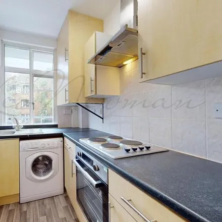 Image 4 - Trinity Court, Gray's Inn Road, London, WC1X 8JT, United Kingdom - Apartment for rent