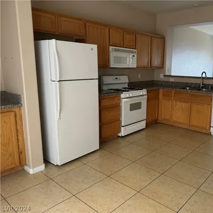 Image 5 - 9901 Elkhead Creek Way, Spring Valley, NV 89148, USA - House for rent