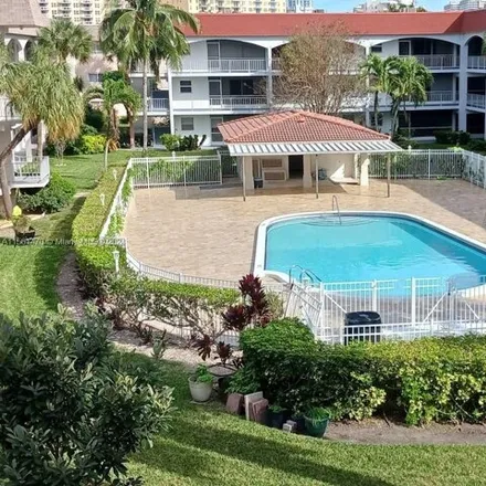 Rent this 1 bed condo on 400 Egret Drive in Golden Isles, Hallandale Beach
