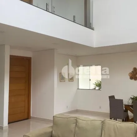 Buy this 3 bed house on Avenida dos Jardins in Nova Uberlândia, Uberlândia - MG