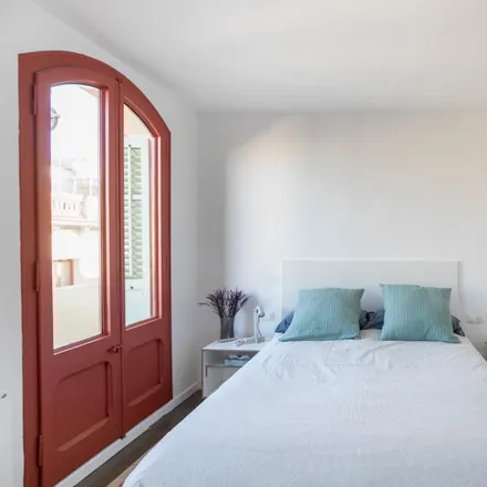 Rent this 1 bed apartment on Carrer de Magalhaes in 08001 Barcelona, Spain