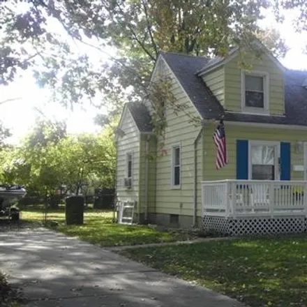 Rent this 3 bed house on 33399 Brown Avenue in Garden City, MI 48135