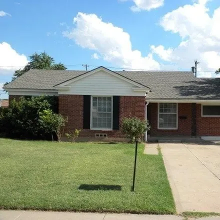 Rent this 3 bed house on 2508 32nd Street in Lubbock, TX 79410