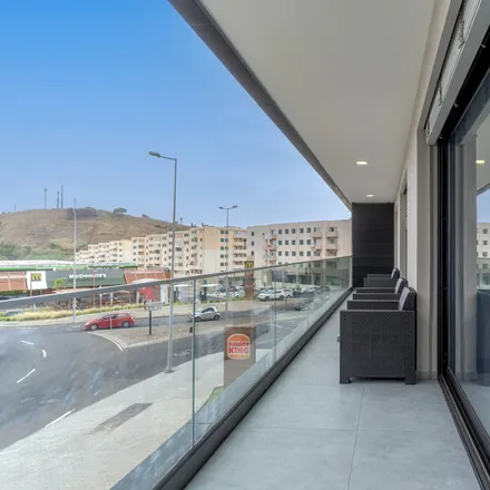 Image 3 - Edifício Fénix II, Avenida Mário Soares, 9000-783 Funchal, Madeira, Portugal - Apartment for rent