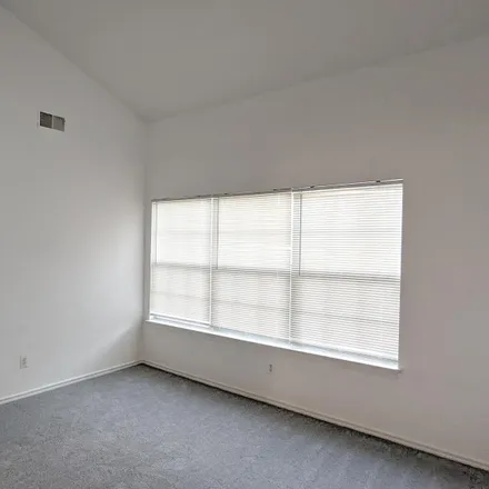 Image 3 - 18525 Boysenberry Drive, Montgomery Village, MD 20813, USA - Apartment for rent