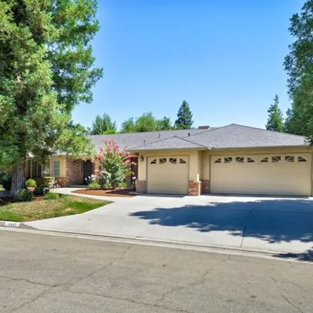 Buy this 4 bed house on 6442 N Gentry Ave in Fresno, California
