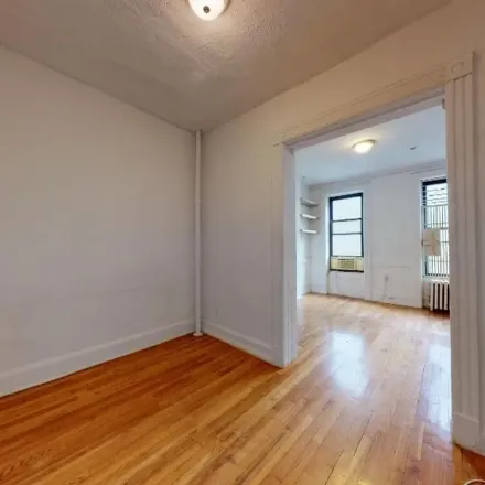 Image 3 - 1731 2nd Avenue, New York, NY 10128, USA - Apartment for rent