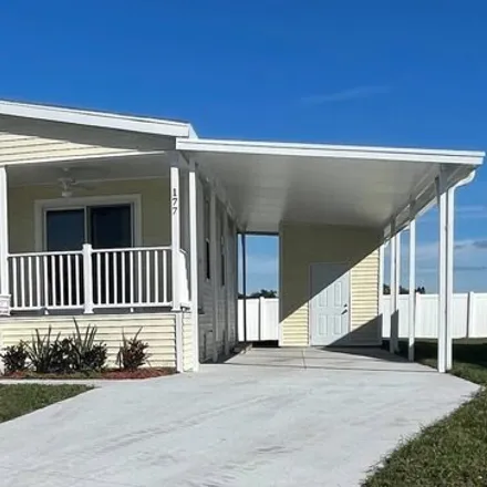 Buy this studio apartment on Indian Trail in Saint Cloud, FL 34769