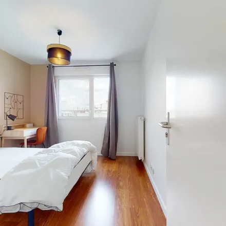 Rent this 1 bed apartment on 20 Rue de Metz in 92000 Nanterre, France