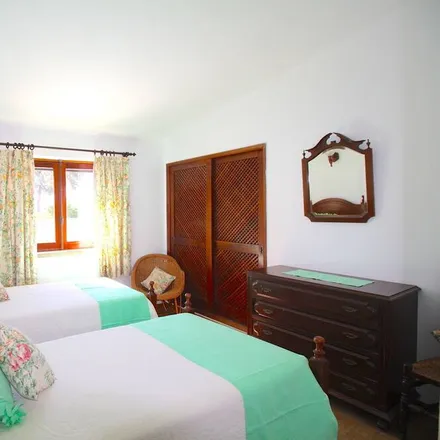 Rent this 4 bed house on Le Cro Portugal (#1) in Estrada do Farol 77, 8400-526 Carvoeiro