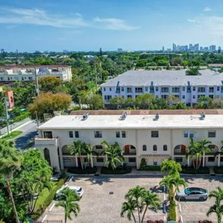 Buy this 2 bed condo on 704 Northeast 28th Street in Coral Estates, Wilton Manors