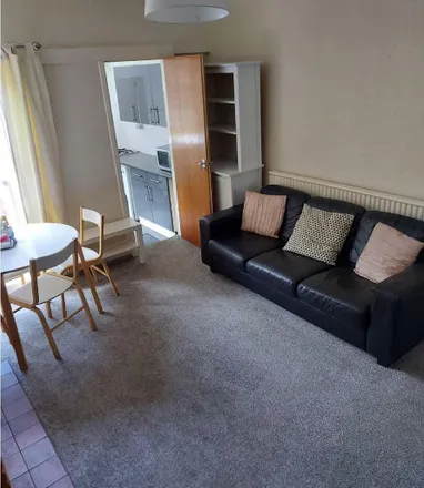 Rent this 4 bed room on 34 Teignmouth Road in Selly Oak, B29 7AZ