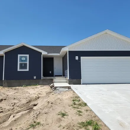 Buy this 3 bed house on Northwest Avenue in Grand Island, NE 68803