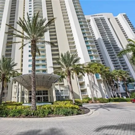 Image 2 - 3000 Oasis Grand Boulevard, Fort Myers, FL 33916, USA - Condo for sale