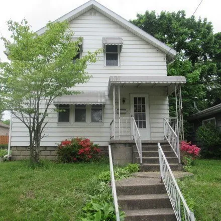 Buy this 2 bed house on 948 Davis Street in Akron, OH 44310