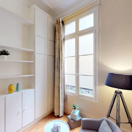 Image 5 - 4 Rue Pierre Semard, 75009 Paris, France - Room for rent