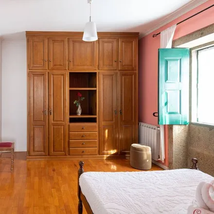 Rent this 3 bed house on Pavilhão Municipal de Ponte de Lima in Rua Doutor Francisco Sá Carneiro, 4990-024 Ponte de Lima